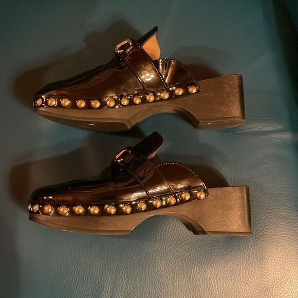 Patent Leather Wooden Clogs - Picture 3 of 12